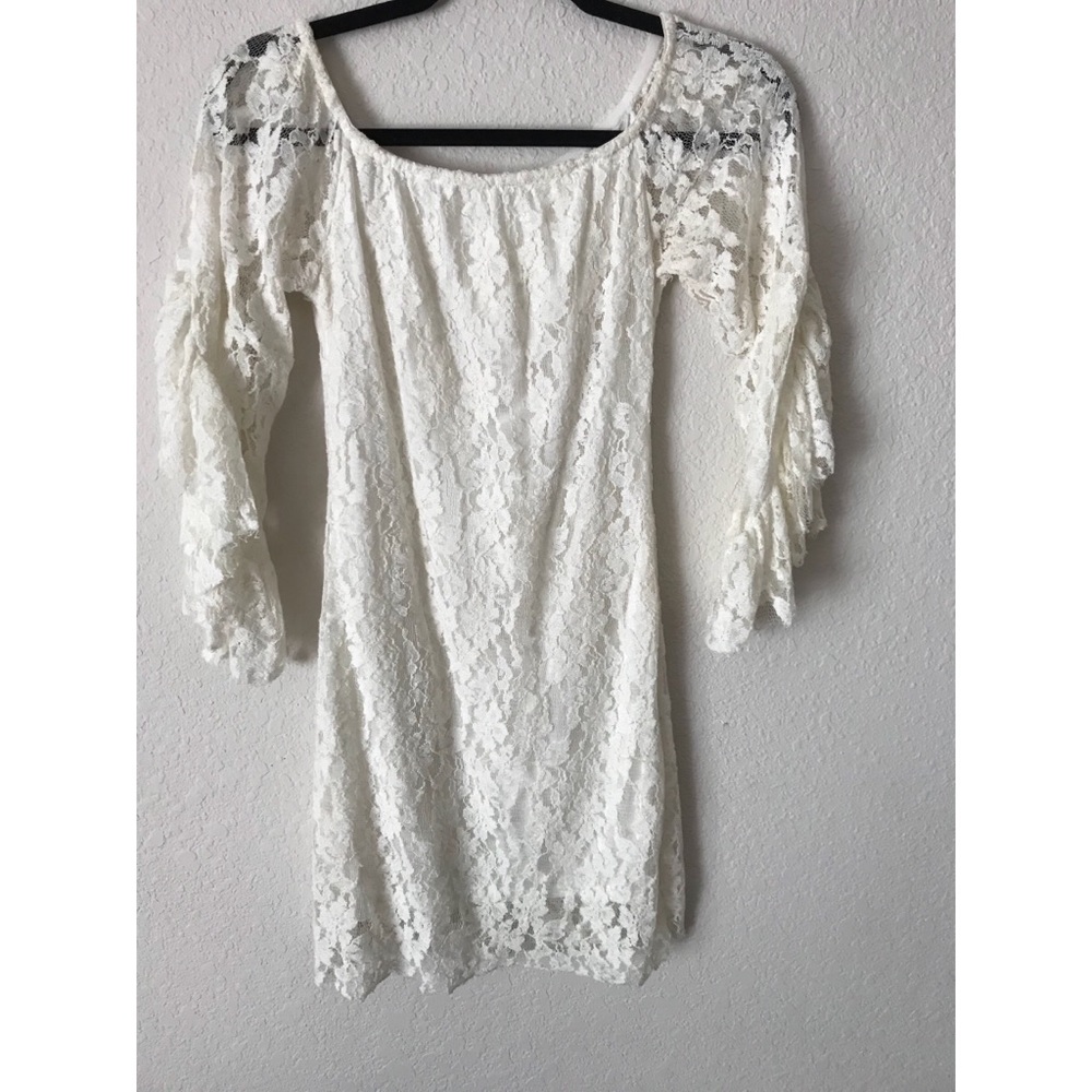 White lace dress